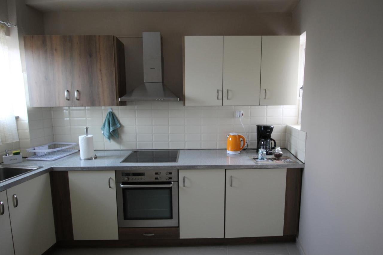 Christa'S Home Near Ath Airport Markópoulon المظهر الخارجي الصورة